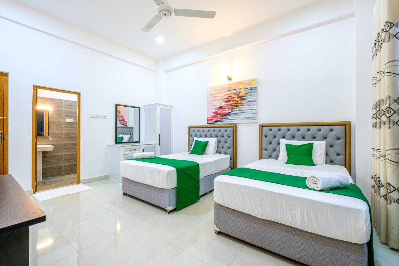 Queens Mount Ridge Kandy Bagian luar foto