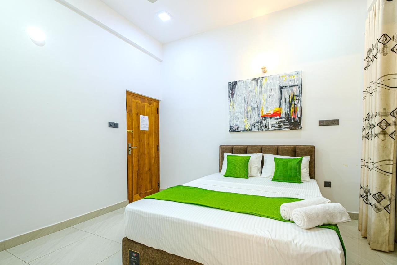 Queens Mount Ridge Kandy Bagian luar foto