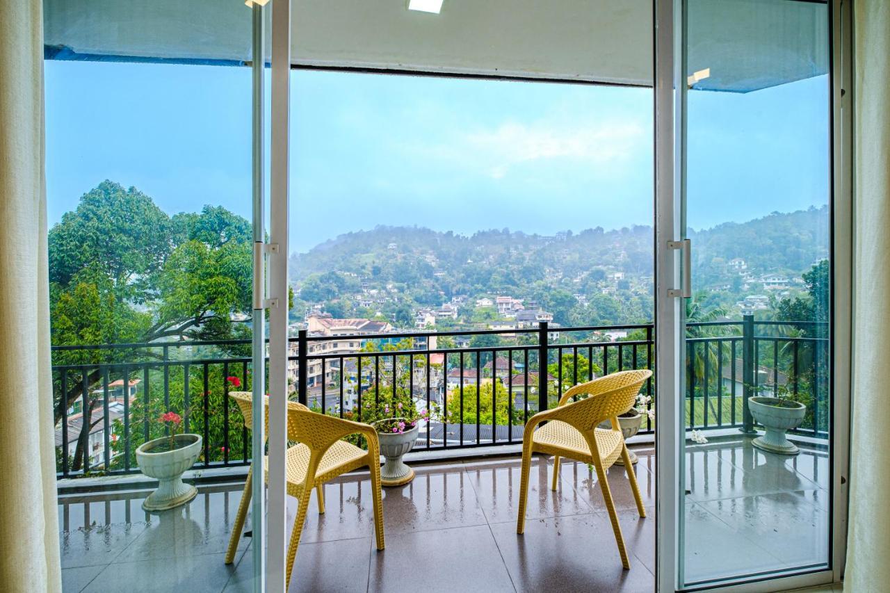 Queens Mount Ridge Kandy Bagian luar foto