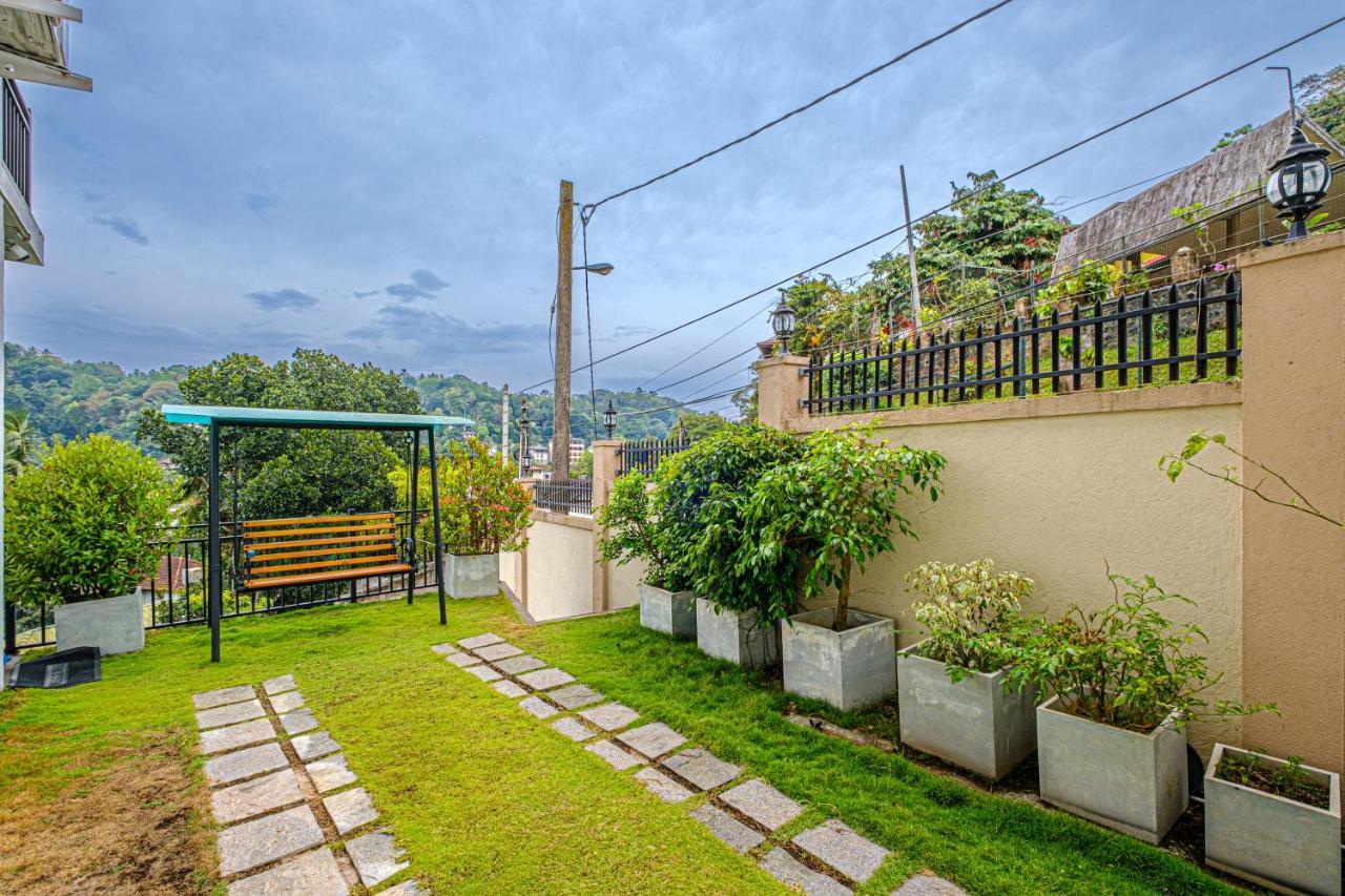 Queens Mount Ridge Kandy Bagian luar foto