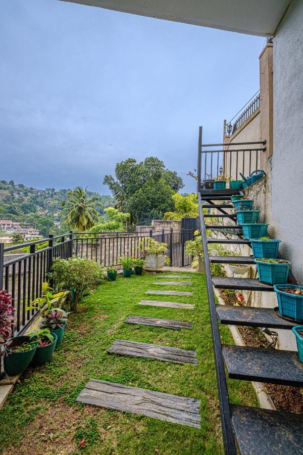 Queens Mount Ridge Kandy Bagian luar foto